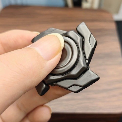 Mini Armor Metal Fidget Spinner – Compact Mecha Design (37mm, 57g) 3 Mini Armor Metal Fidget Spinner – Compact Mecha Design (37mm, 57g) - Image 3